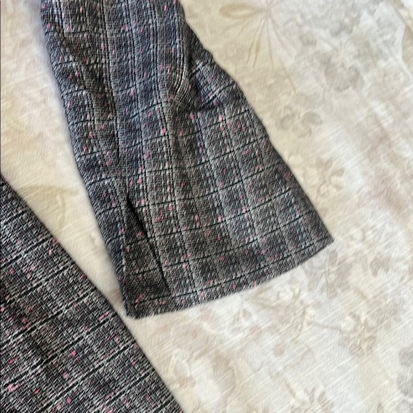 Vintage Norton McNaughton Gray Pink Blazer Matching 2 Piece Suit with Skirt - Picture 10 of 12